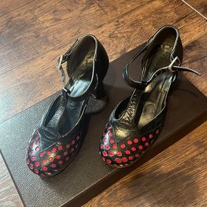 Red and Black flamenco shoes. Size 2. NOT New